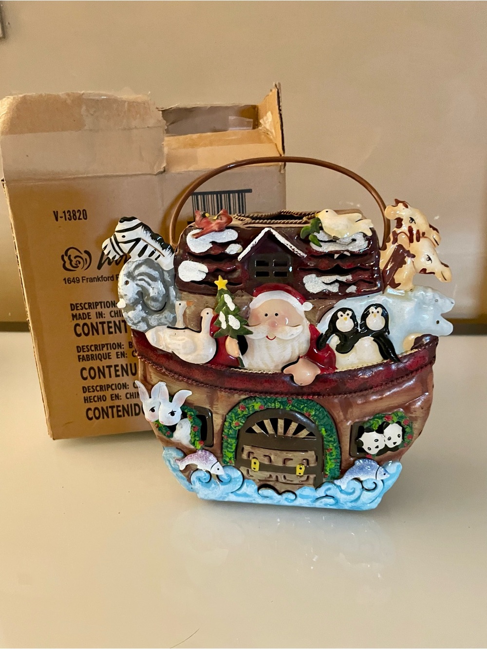 Home Interiors Festive Santa and Animals in Ark Decorative Candle Holder